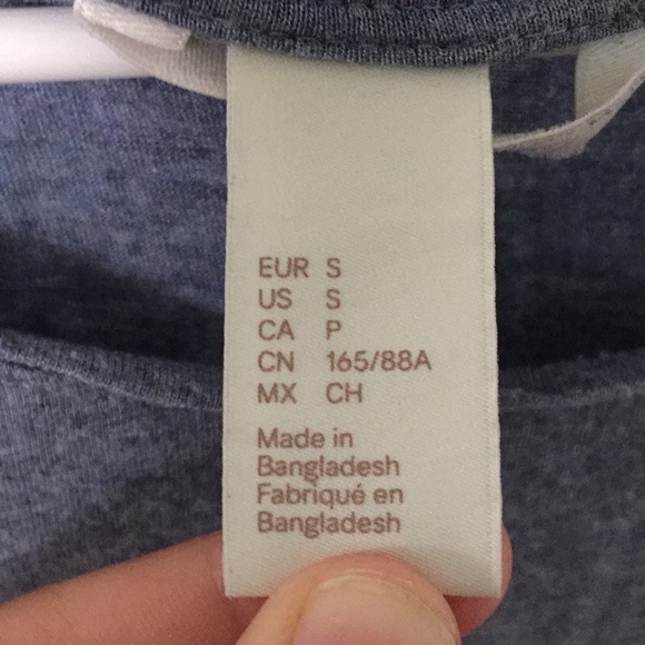 H&M size small basic heathered blue tee! - Picture 3 of 3